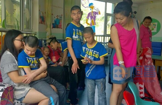 呼和浩特”關愛兒童,關懷未來之星“