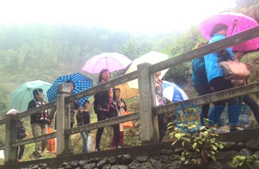 寧波第二分公司舉辦奉化元寶山莊一日游活動