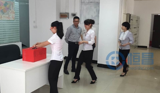 百色分公司為梁光明愛(ài)心捐款