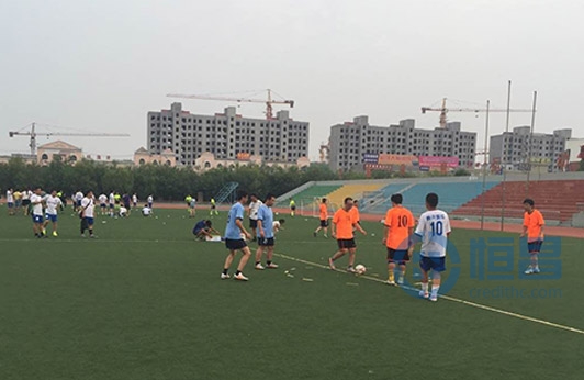 東營第一分公司與墾利縣政府聯(lián)合舉行足球比賽