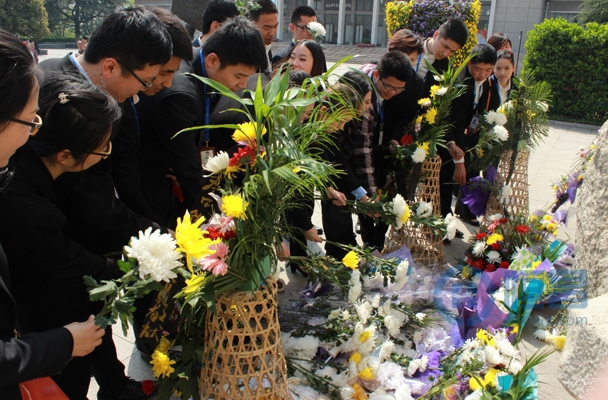 恒昌財富合肥分公司“懷念烈士、傳承愛國主義傳統”掃墓活動