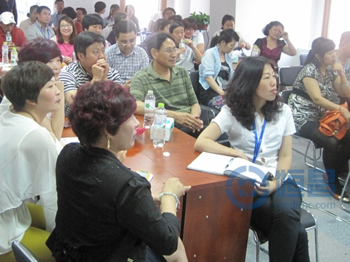 威海財富管理講座現(xiàn)場.jpg 威海財富管理講座現(xiàn)場.jpg