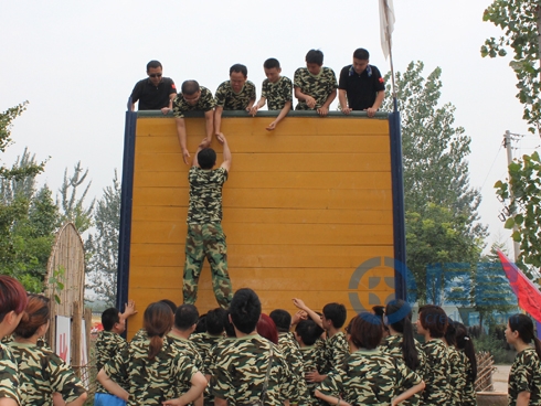 “放飛夢想 激情恒昌” 西安拓展活動.jpg “放飛夢想 激情恒昌” 西安拓展活動.jpg