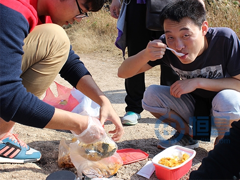 青島開發區營業部 小珠山團建 圖3.jpg 青島開發區營業部 小珠山團建 圖3.jpg
