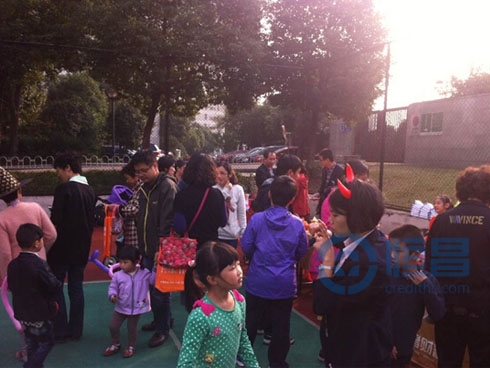 無錫第一分公司舉辦萬圣節南瓜燈雕刻活動