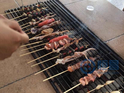 蘇州第二分公司舉辦“陽澄湖燒烤一日游”