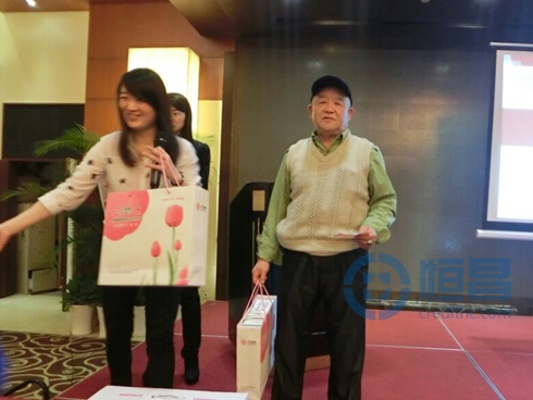 南京第三分公司舉辦客戶聯歡答謝酒會 南京第三分公司舉辦客戶聯歡答謝酒會