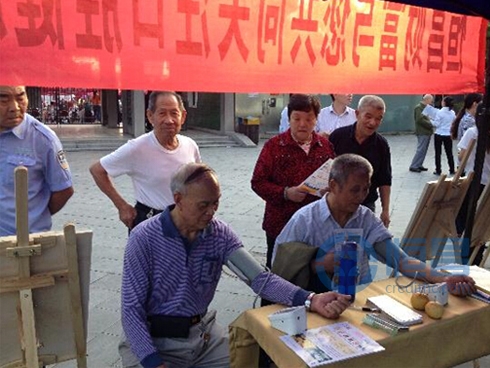 洛陽分公司愛牙日舉辦大型義診活動