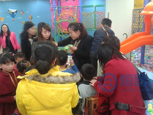 泉州分公司舉辦“小小財富管理師游園”活動 泉州分公司舉辦“小小財富管理師游園”活動