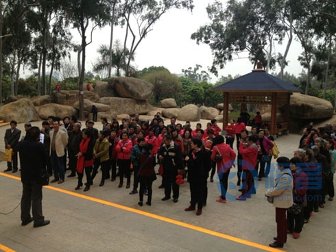 廈門分公司進駐龍山社區開展展業活動