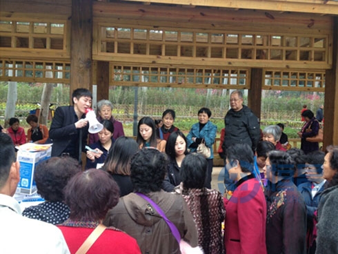 廈門分公司進駐龍山社區開展展業活動