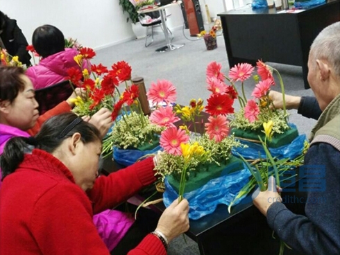 成都分公司舉辦插花藝術暨財富管理講座 成都分公司舉辦插花藝術暨財富管理講座