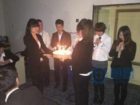 長春分公司友愛的“一家人”生日PATRY.jpg 長春分公司友愛的“一家人”生日PATRY.jpg