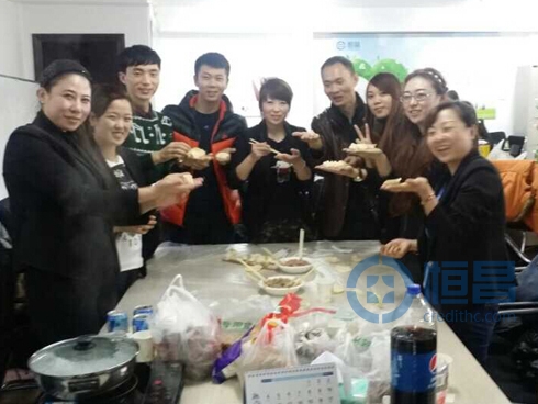 牡丹江“迎新春,包餃子”活動(dòng).jpg 牡丹江“迎新春,包餃子”活動(dòng).jpg