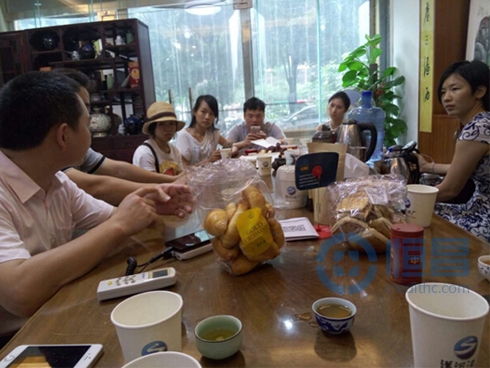 “對話——財(cái)富市場簡析”茶話會圓滿結(jié)束