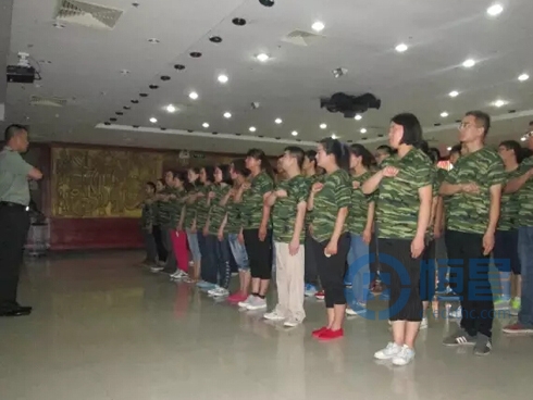 漯河分公司浴火鳳凰精英訓練營活動.jpg 漯河分公司浴火鳳凰精英訓練營活動.jpg