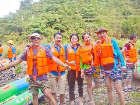 長沙第一分公司戶外俱樂部黃石洞漂流之行紀實 長沙第一分公司戶外俱樂部黃石洞漂流之行紀實