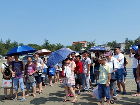 欽州分公司防城港白浪灘捕魚活動 欽州分公司防城港白浪灘捕魚活動