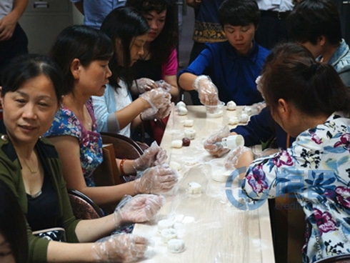 岳陽分公司舉辦中秋月餅DIY活動
