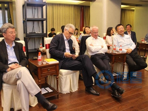 與會專家就逆全球化背景下中美歐關系的現狀和未來展開深入討論